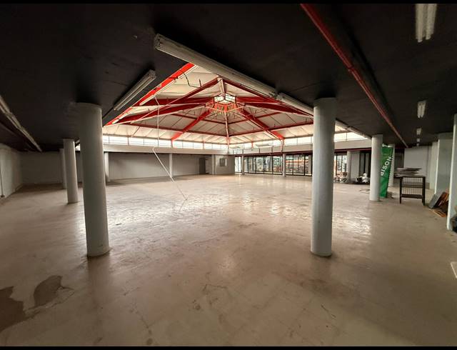 841M² SHOWROOM TO LET IN CONGELLA